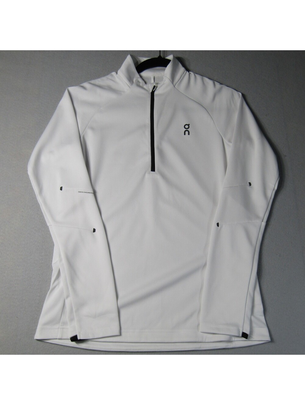 NWT On Climate Shirt Woman's XS White Half-Zip Long Sleeve Top